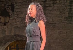 World-Class Vocal Tutors & Opera Coaches | Cratoule Singing School, join us in the South of France for an intensive week of vocal coaching and opera scenes, Singing masterclass France, Summer Singing Course in Rural France - students performing