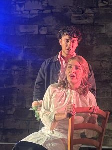 World-Class Vocal Tutors & Opera Coaches | Cratoule Singing School, join us in the South of France for an intensive week of vocal coaching and opera scenes, Singing masterclass France, Summer Singing Course in Rural France - students performing