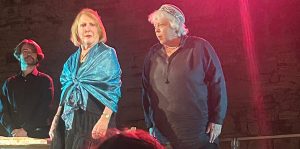 World-Class Vocal Tutors & Opera Coaches | Cratoule Singing School, join us in the South of France for an intensive week of vocal coaching and opera scenes, Singing masterclass France, Summer Singing Course in Rural France - students performing